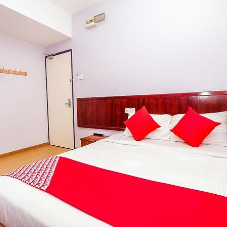 קואנטאן Oyo 984 Kings Hotel מראה חיצוני תמונה