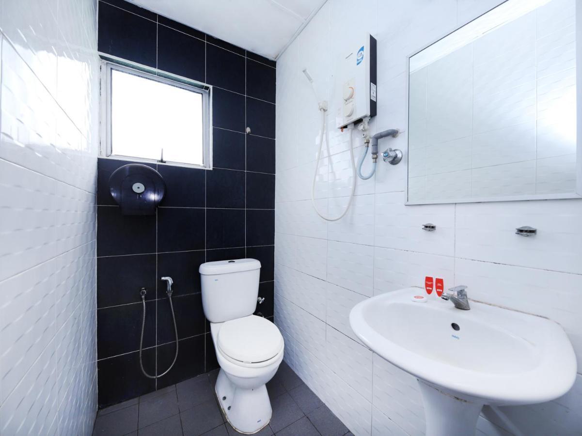 קואנטאן Oyo 984 Kings Hotel מראה חיצוני תמונה