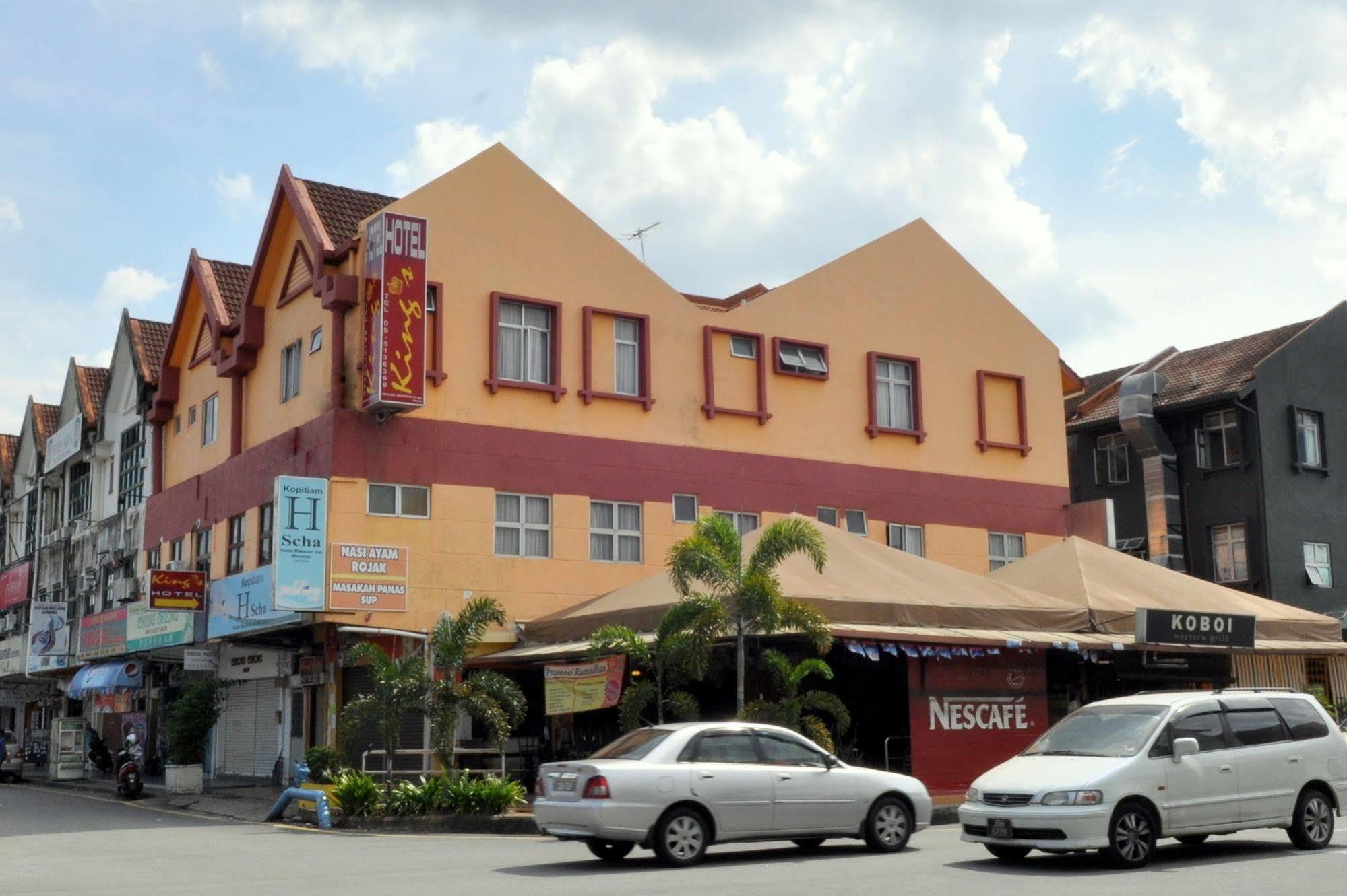 קואנטאן Oyo 984 Kings Hotel מראה חיצוני תמונה